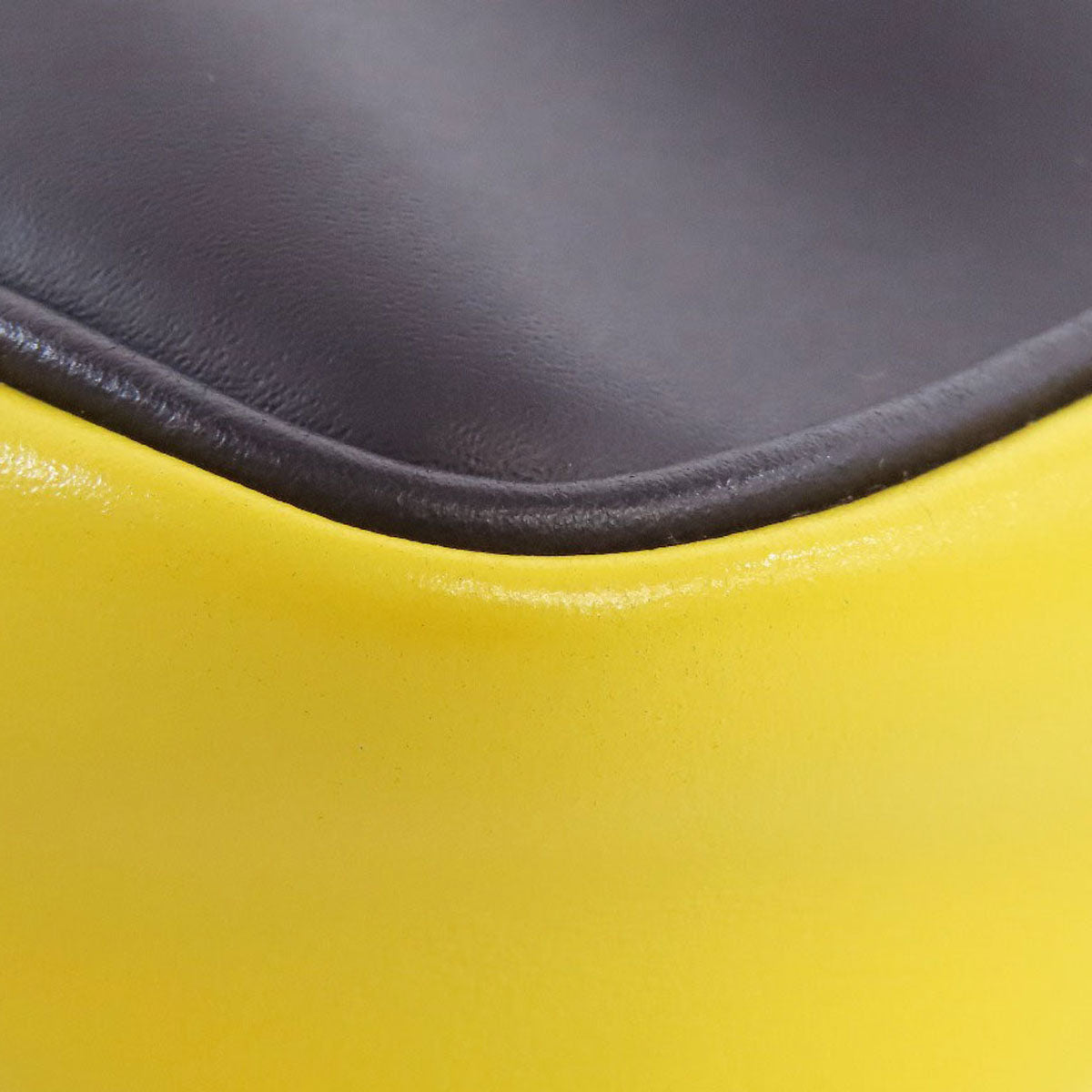 FENDI フェンディ ズッカ柄 ボディバッグ PVC レディース 中古