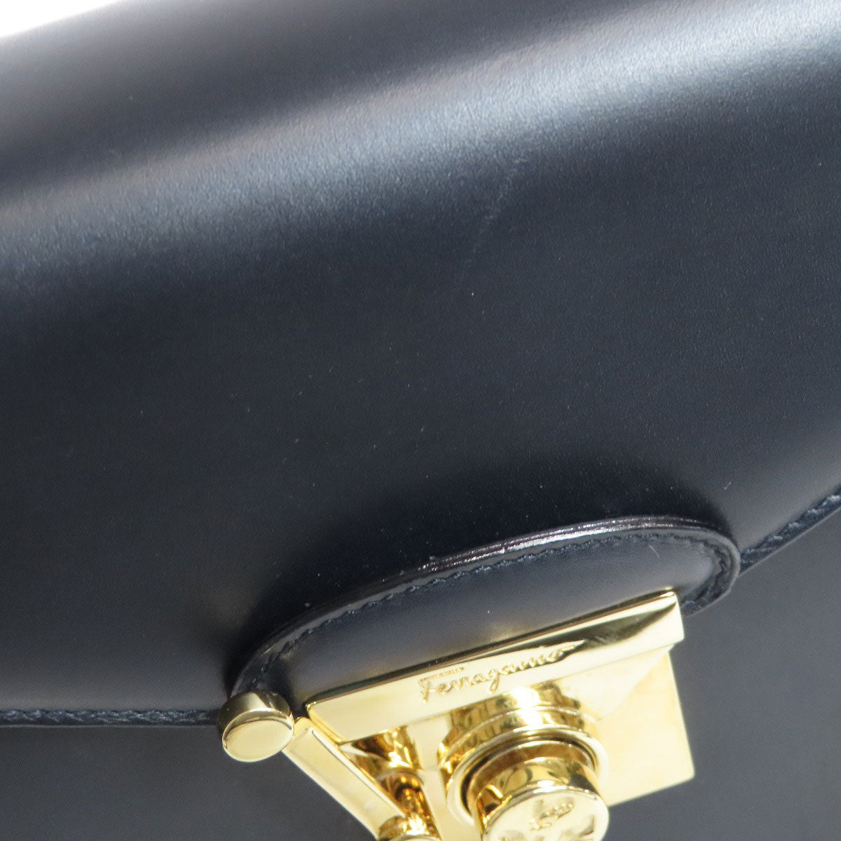 Salvatore Ferragamo サルヴァトーレフェラガモ 2WAY ハンドバッグ レザー レディース 中古
