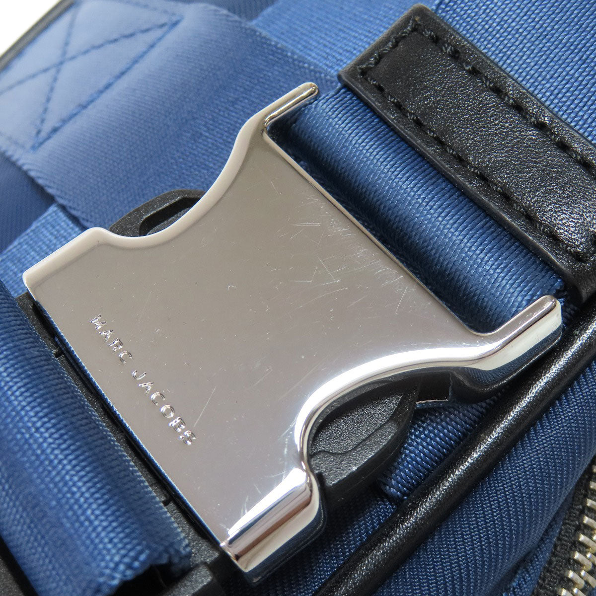 MARC JACOBS マーク・ジェイコブス ロゴ ボディバッグ ナイロン レディース 中古