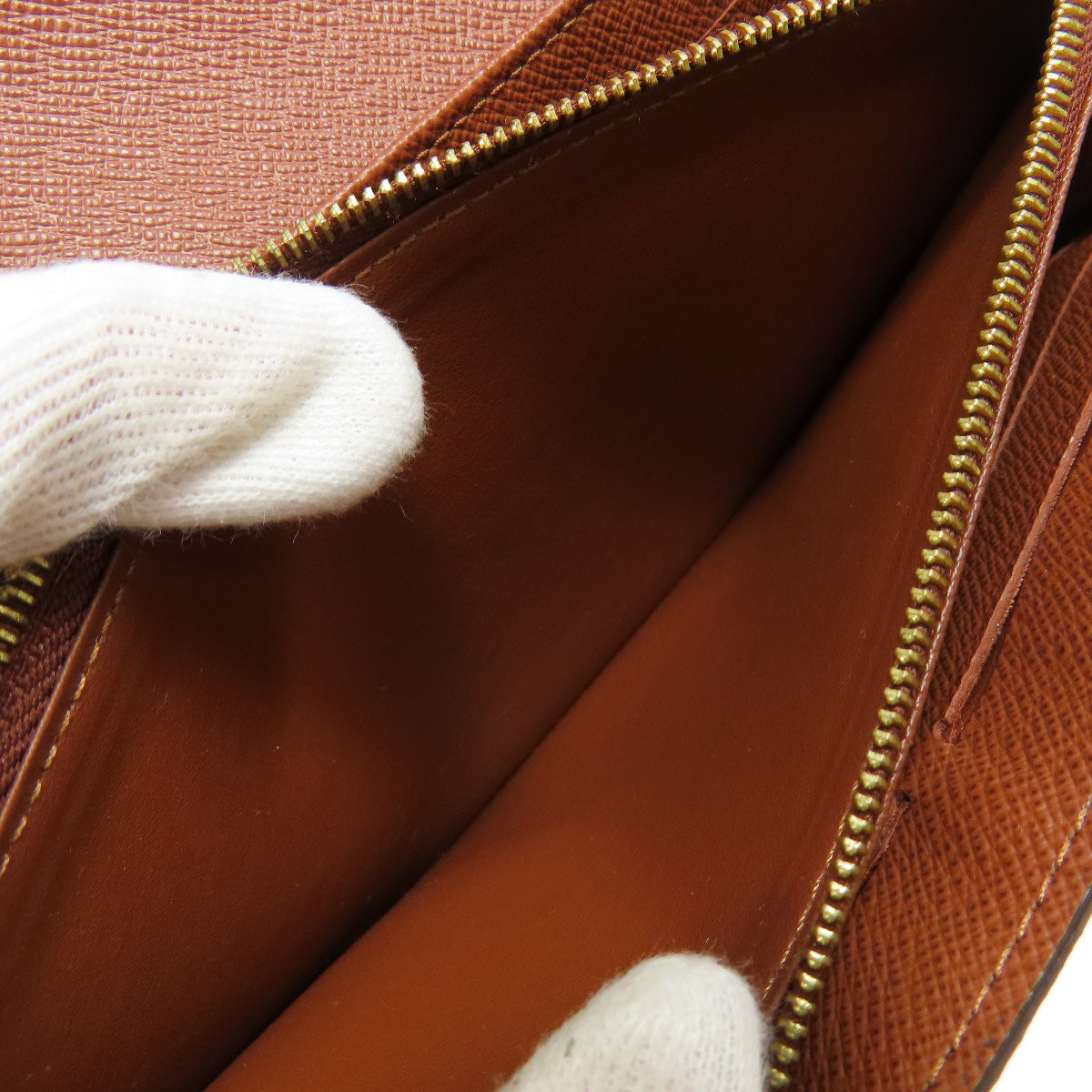LOUIS VUITTON ルイヴィトン M60531 ポルトフォイユ サラ 長財布（小銭入れあり） モノグラムキャンバス レディース 中古