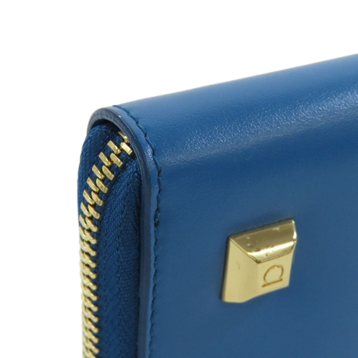 Salvatore Ferragamo サルヴァトーレフェラガモ スタッズ 長財布（小銭入れあり） レザー レディース 中古