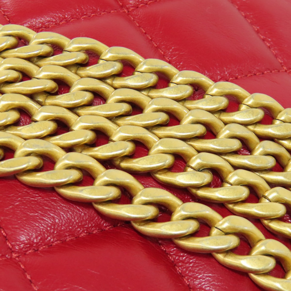 CHANEL シャネル チェーンショルダー マトラッセ ゴールド金具 ショルダーバッグ ラムスキン レディース 中古