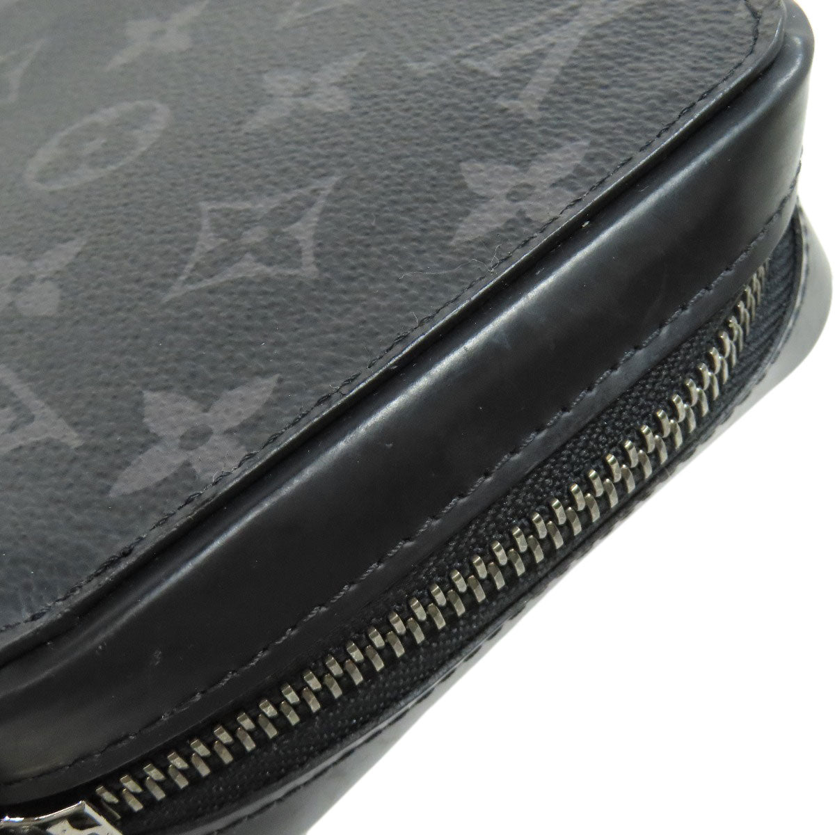 LOUIS VUITTON ルイヴィトン M61698 ジッピーXL セカンドバッグ モノグラムエクリプス レディース 中古