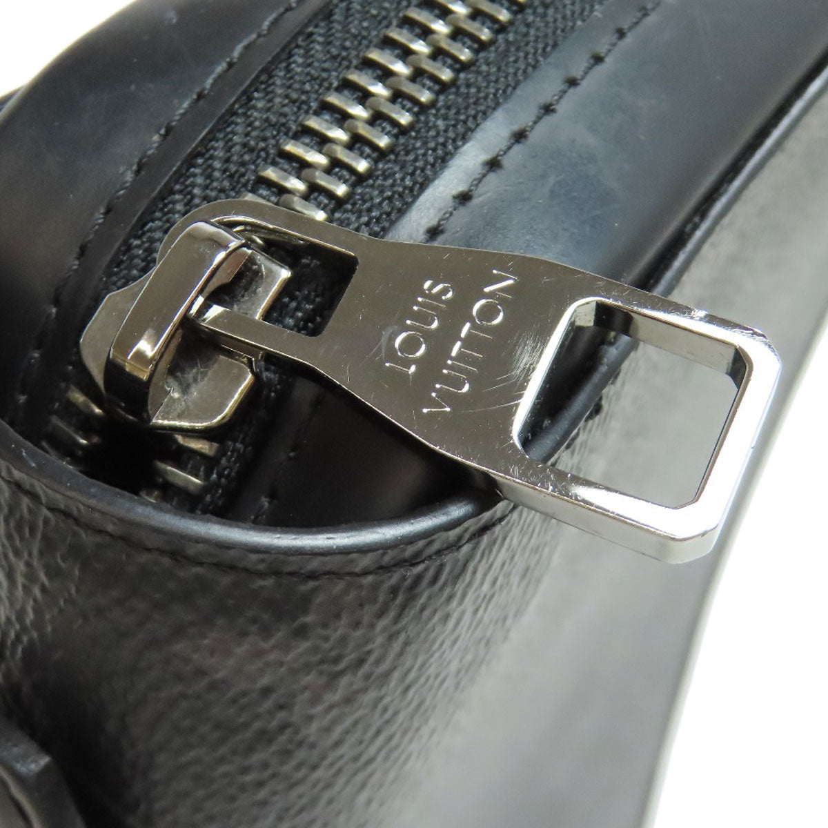 LOUIS VUITTON ルイヴィトン M61698 ジッピーXL セカンドバッグ モノグラムエクリプス レディース 中古