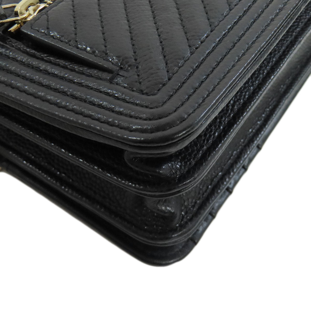 CHANEL シャネル チェーンウォレット ボーイシャネル ゴールド金具 長財布（小銭入れあり） グレインド カーフスキン レディース 中古