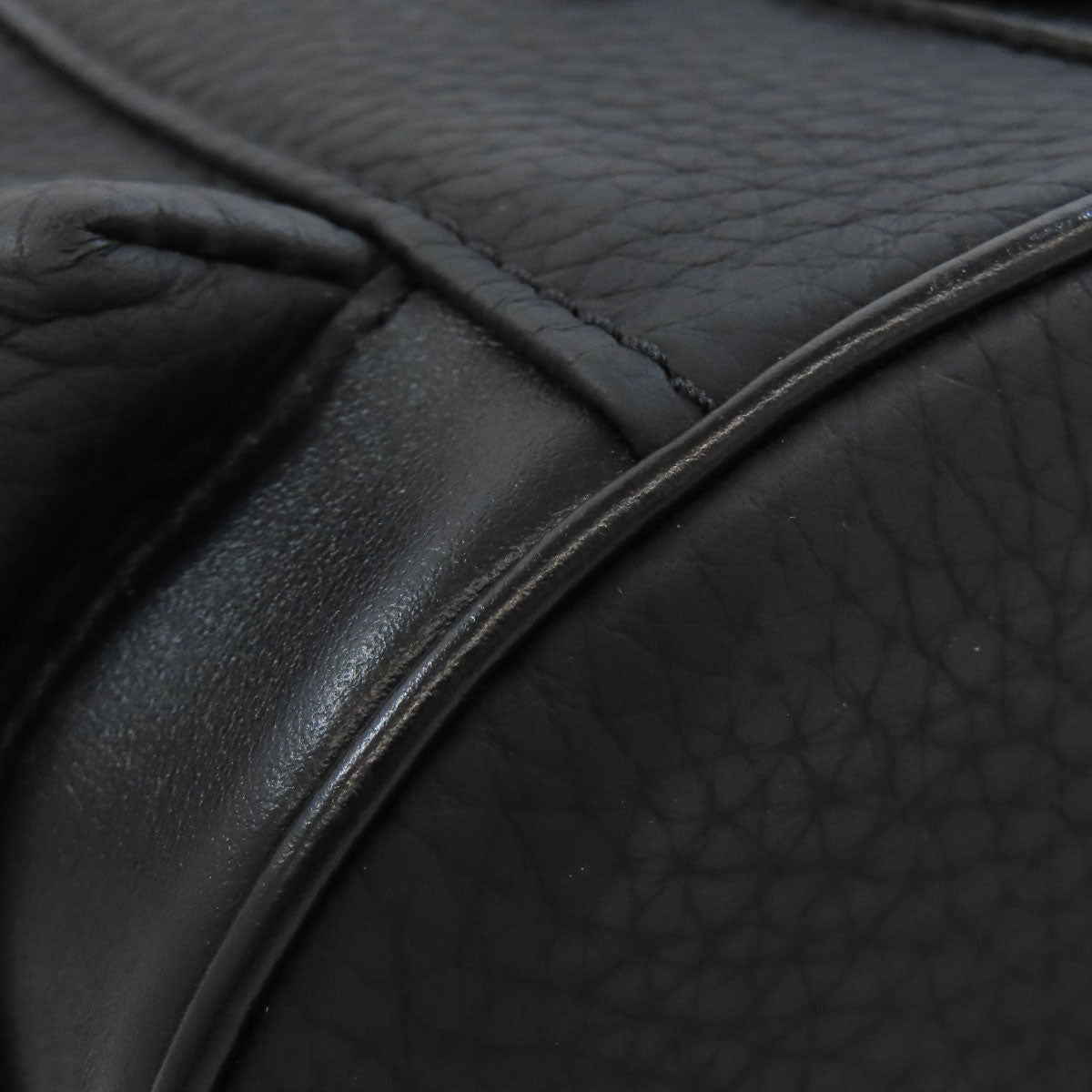 LOUIS VUITTON ルイヴィトン M58495 クリストファー XS ボディバッグ トリヨン レディース 中古