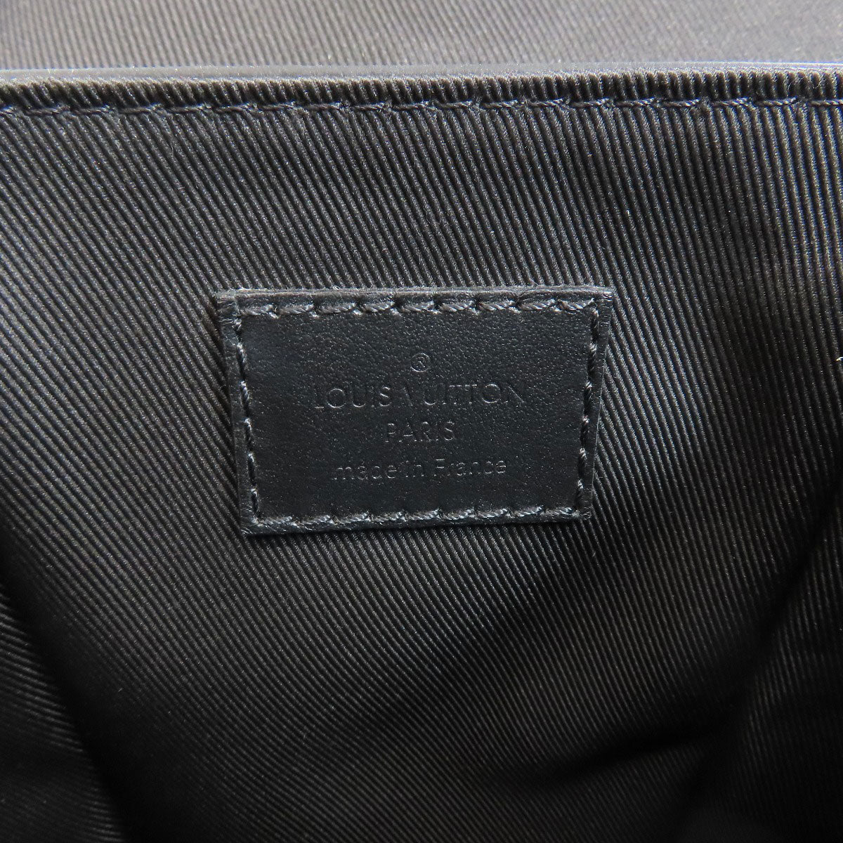LOUIS VUITTON ルイヴィトン M58495 クリストファー XS ボディバッグ トリヨン レディース 中古