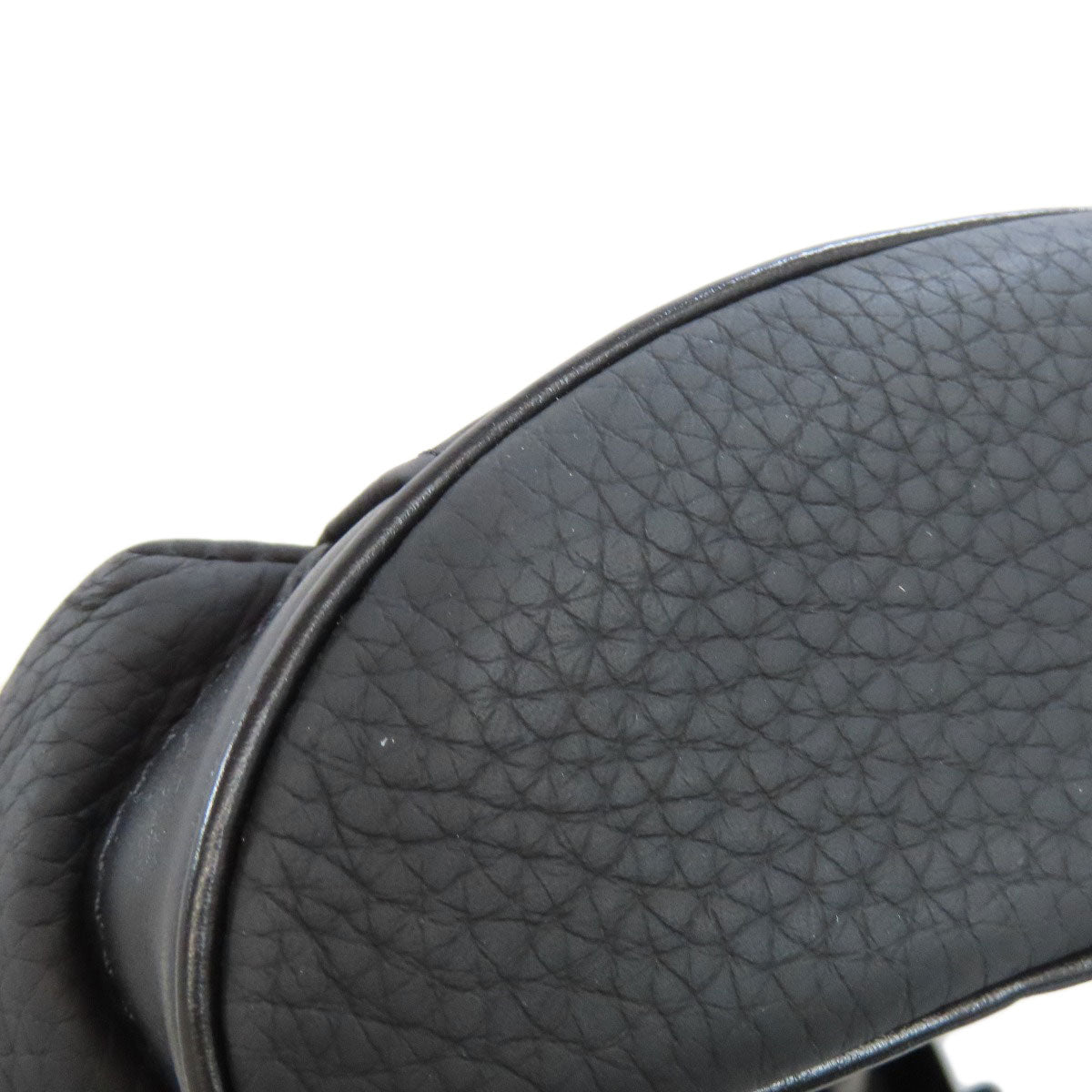 LOUIS VUITTON ルイヴィトン M58495 クリストファー XS ボディバッグ トリヨン レディース 中古