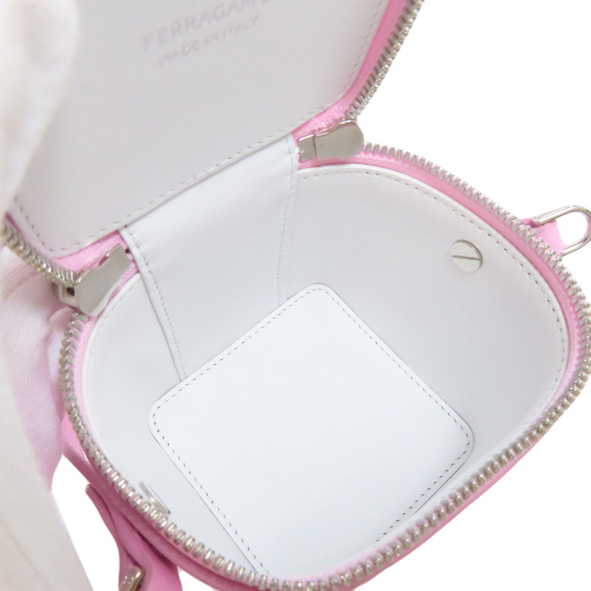 Salvatore Ferragamo サルヴァトーレフェラガモ 2WAY ハンドバッグ レザー レディース 中古