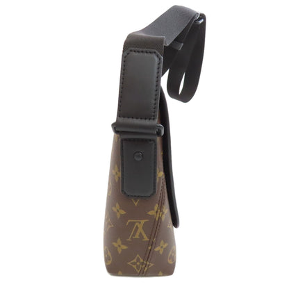 LOUIS VUITTON ルイヴィトン M45557 マグネティック メッセンジャー ショルダーバッグ モノグラムマカサー レディース 中古