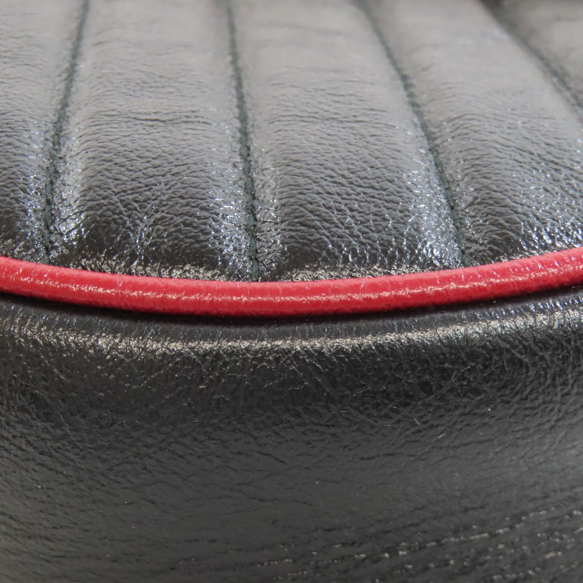 GUCCI グッチ 550154 ラウンドチェーンショルダー ショルダーバッグ レザー レディース 中古