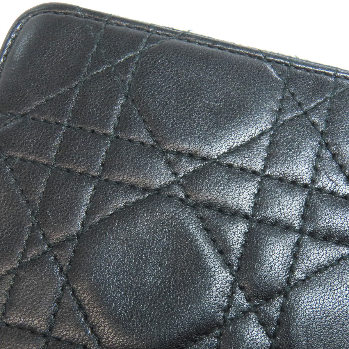 CHRISTIAN DIOR クリスチャンディオール カナージュ 二つ折り財布（小銭入れあり） ラムスキン レディース 中古