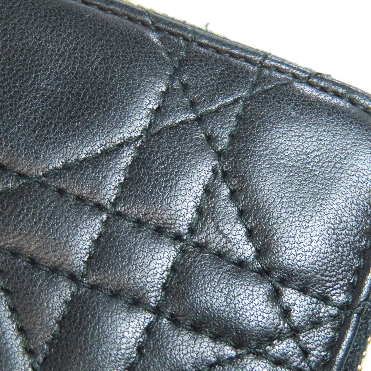 CHRISTIAN DIOR クリスチャンディオール カナージュ 二つ折り財布（小銭入れあり） ラムスキン レディース 中古
