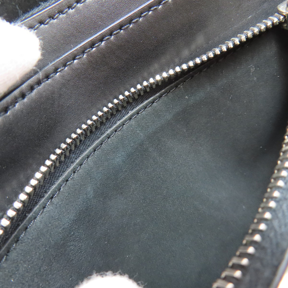 VALENTINO バレンティノ ロゴ ショルダーバッグ レザー レディース 中古
