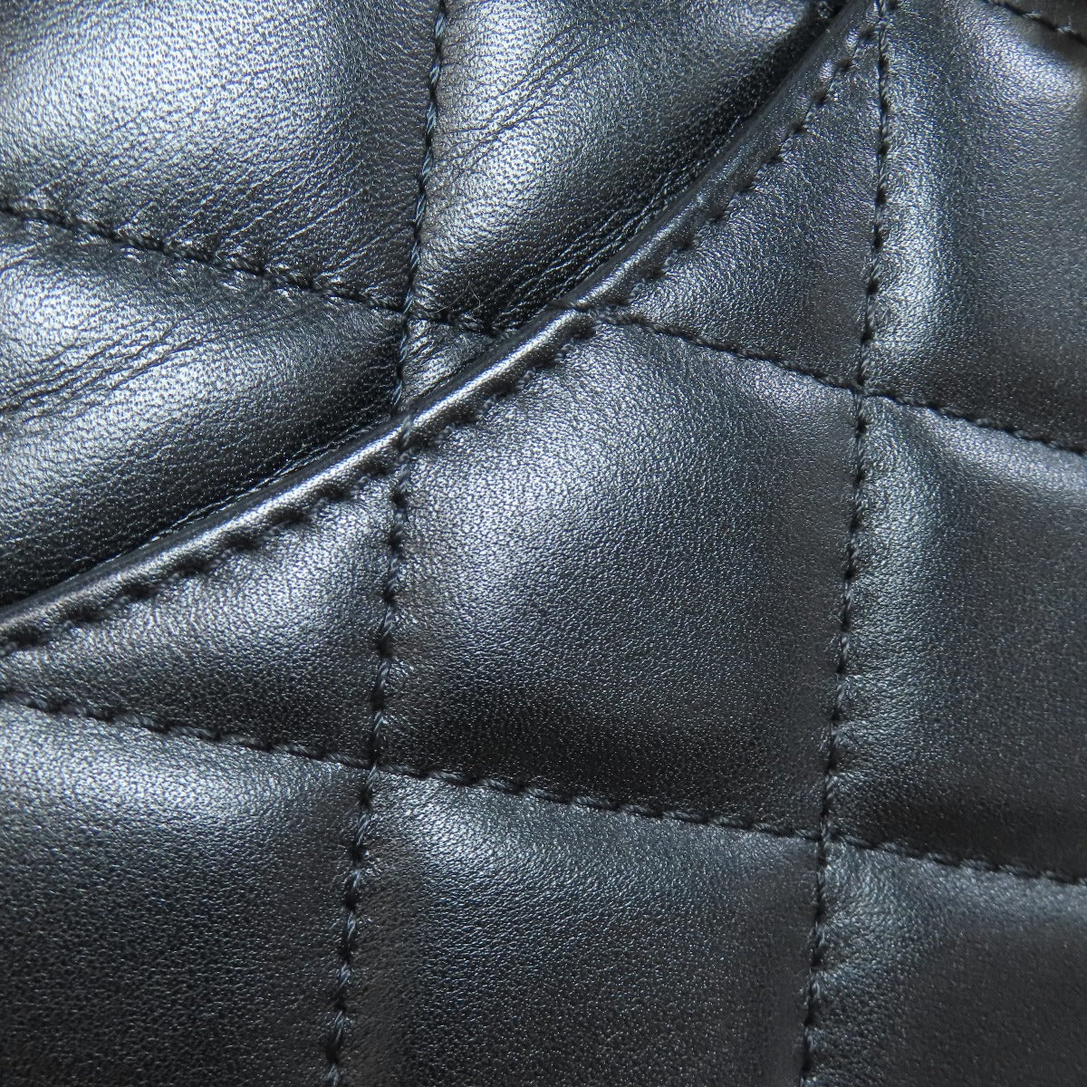 CHANEL シャネル マトラッセ チェーンショルダー ゴールド金具 ショルダーバッグ ラムスキン レディース 中古
