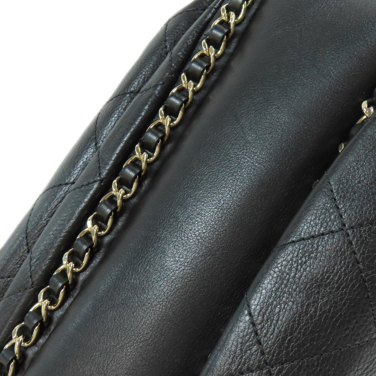CHANEL シャネル マトラッセ ゴールド金具 ショルダーバッグ ラムスキン レディース 中古