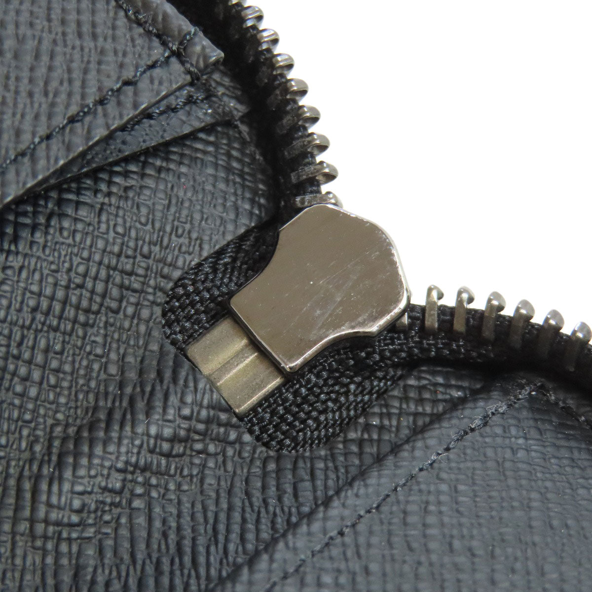 LOUIS VUITTON ルイヴィトン M62295 ジッピーウォレット・ヴェルティカル 長財布（小銭入れあり） モノグラムエクリプス レディース 中古