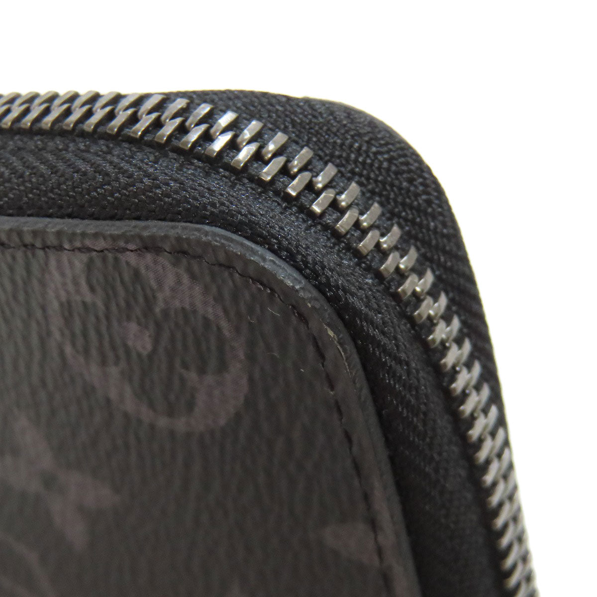 LOUIS VUITTON ルイヴィトン M62295 ジッピーウォレット・ヴェルティカル 長財布（小銭入れあり） モノグラムエクリプス レディース 中古