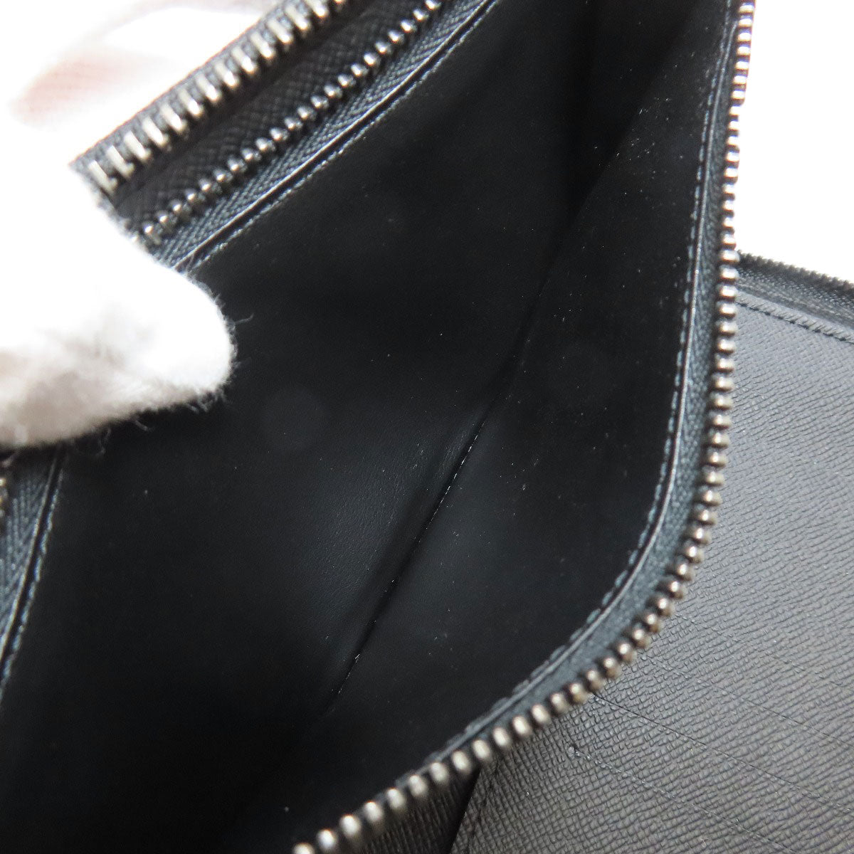 LOUIS VUITTON ルイヴィトン M62295 ジッピーウォレット・ヴェルティカル 長財布（小銭入れあり） モノグラムエクリプス レディース 中古