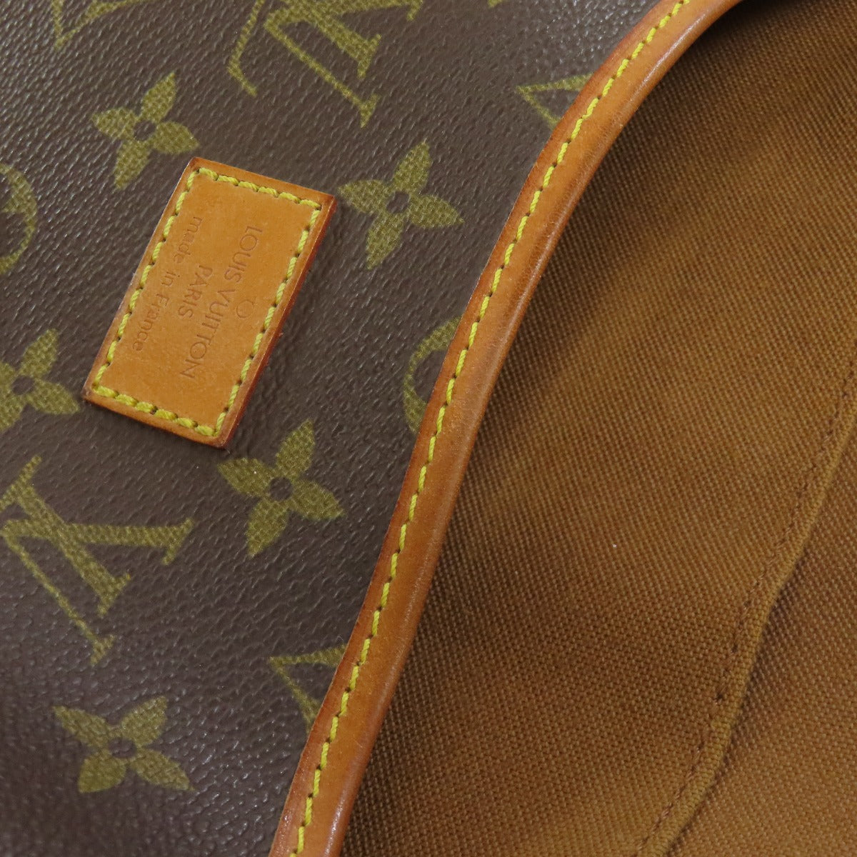 LOUIS VUITTON ルイヴィトン M42254 ソミュール ショルダーバッグ モノグラムキャンバス レディース 中古
