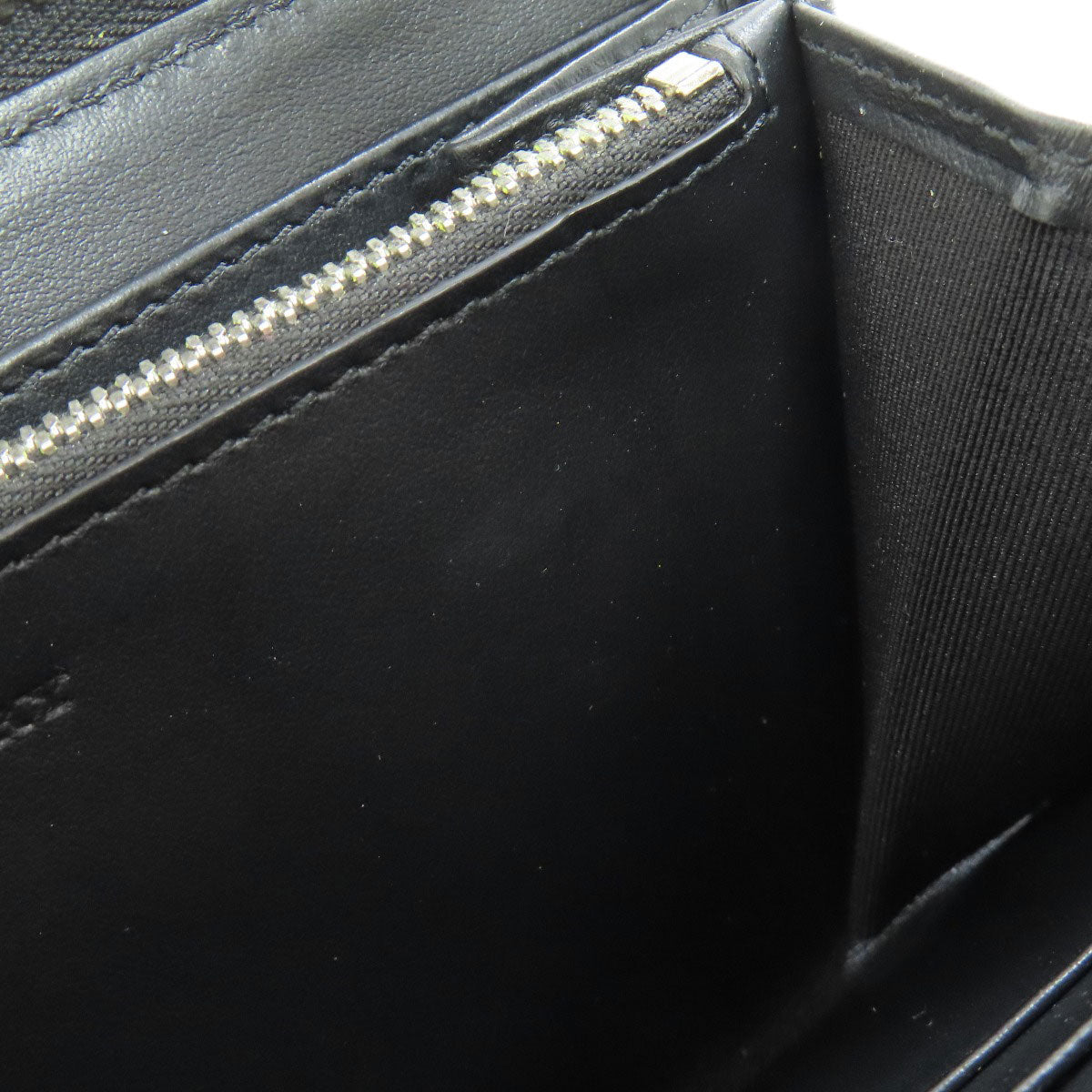 BURBERRY バーバリー チェーンモチーフ 長財布（小銭入れあり） レザー レディース 中古