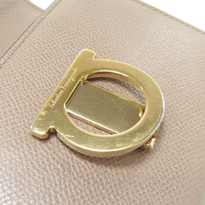 Salvatore Ferragamo サルヴァトーレフェラガモ ガンチーニ金具モチーフ 二つ折り財布（小銭入れあり） レザー レディース 中古