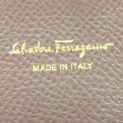 Salvatore Ferragamo サルヴァトーレフェラガモ ガンチーニ金具モチーフ 二つ折り財布（小銭入れあり） レザー レディース 中古