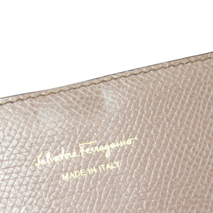 Salvatore Ferragamo サルヴァトーレフェラガモ ガンチーニ金具モチーフ 二つ折り財布（小銭入れあり） レザー レディース 中古