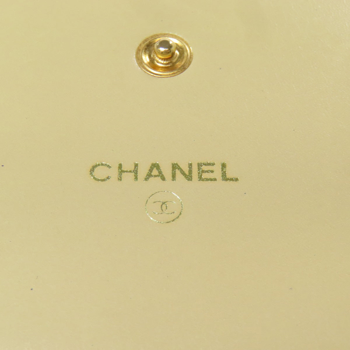 CHANEL シャネル ココマーク ゴールド金具 二つ折り財布（小銭入れあり） グレインド カーフスキン レディース 中古