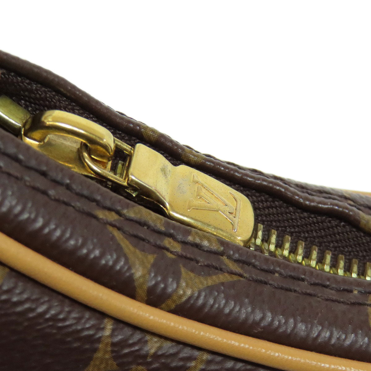 LOUIS VUITTON ルイヴィトン M81098 ループ ショルダーバッグ モノグラムキャンバス レディース 中古