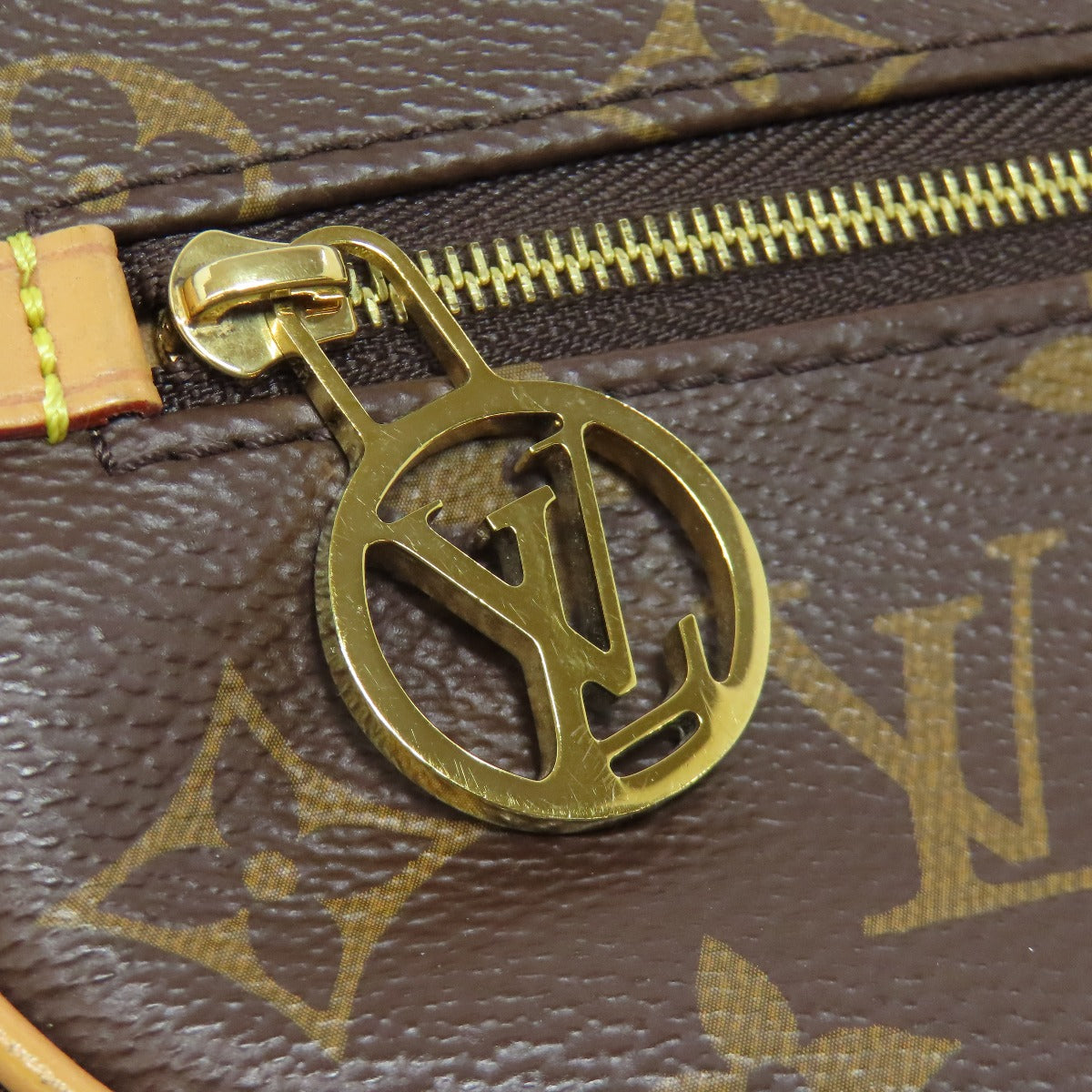 LOUIS VUITTON ルイヴィトン M81098 ループ ショルダーバッグ モノグラムキャンバス レディース 中古