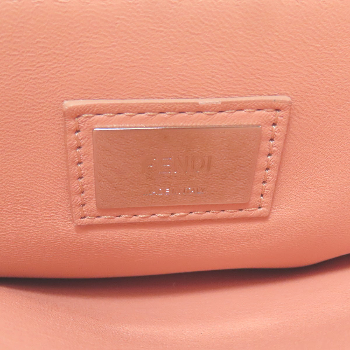 FENDI フェンディ ピーカブー リボンステッチ 2WAY ハンドバッグ カーフ レディース 中古