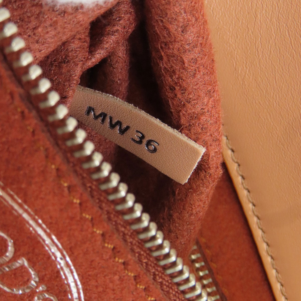TODS トッズ シンプルデザイン ハンドバッグ レザー レディース 中古
