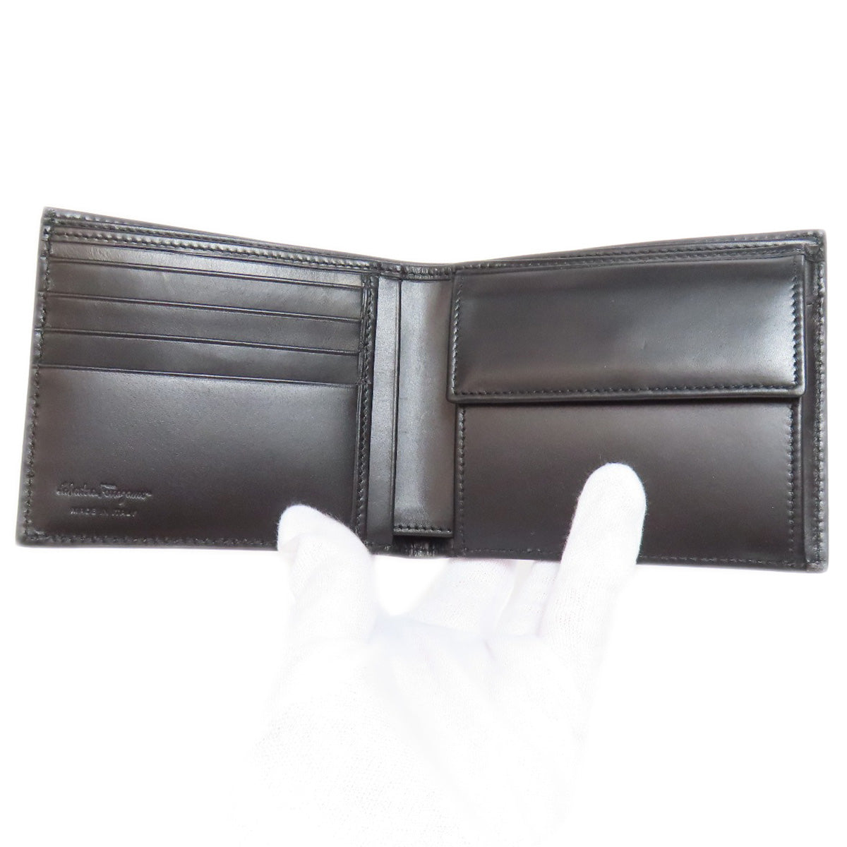 Salvatore Ferragamo サルヴァトーレフェラガモ ガンチーニ柄 二つ折り財布（小銭入れあり） レザー レディース 中古