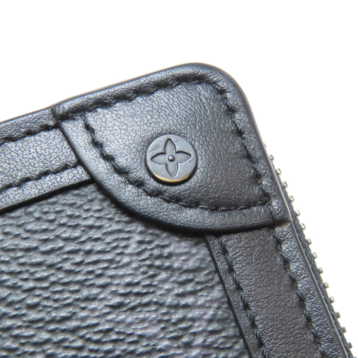 LOUIS VUITTON ルイヴィトン M80558 ジッピー・ウォレット 長財布（小銭入れあり） モノグラムエクリプス メンズ 中古