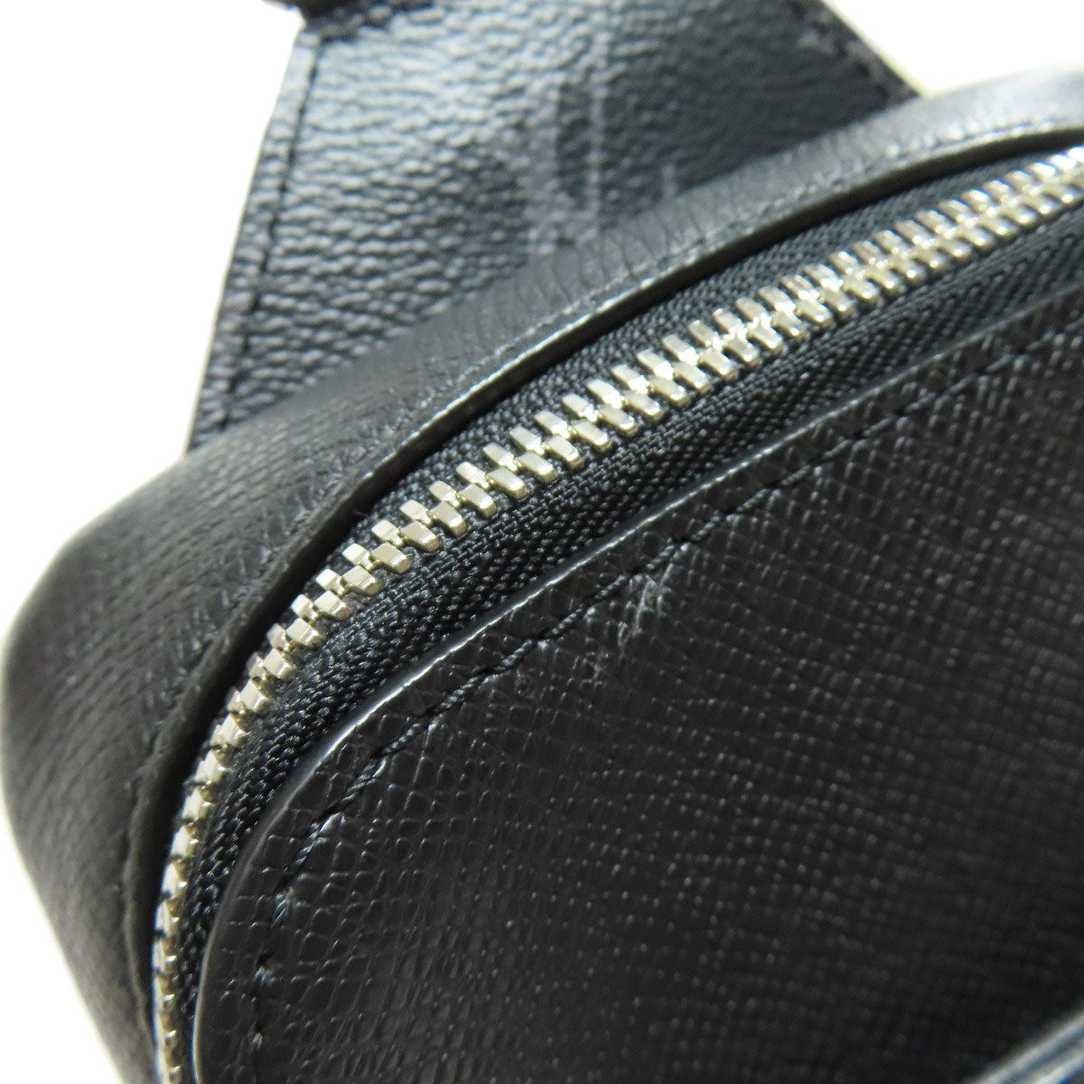 LOUIS VUITTON ルイヴィトン M30741 アウトドアスリングバッグ ボディバッグ タイガラマ レディース 中古