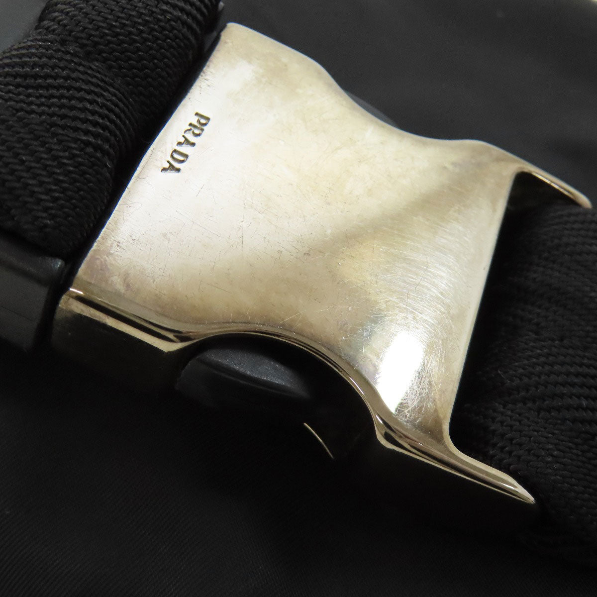 PRADA プラダ ロゴ金具 ヒップバッグ・ウエストバッグ ナイロン レディース 中古