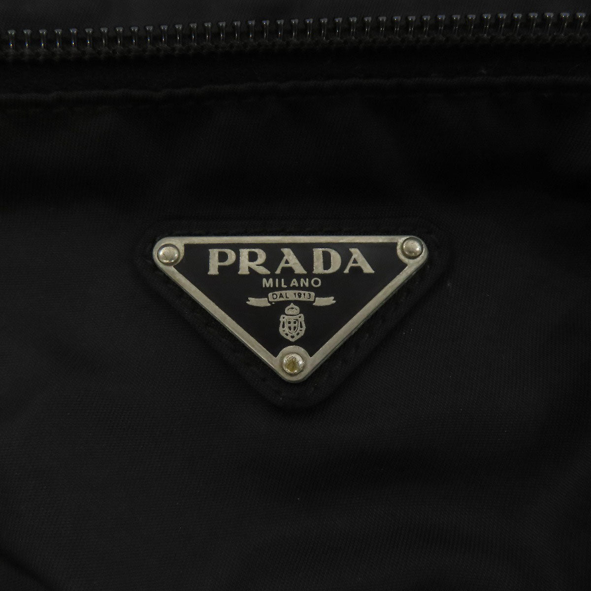 PRADA プラダ ロゴ金具 ヒップバッグ・ウエストバッグ ナイロン レディース 中古