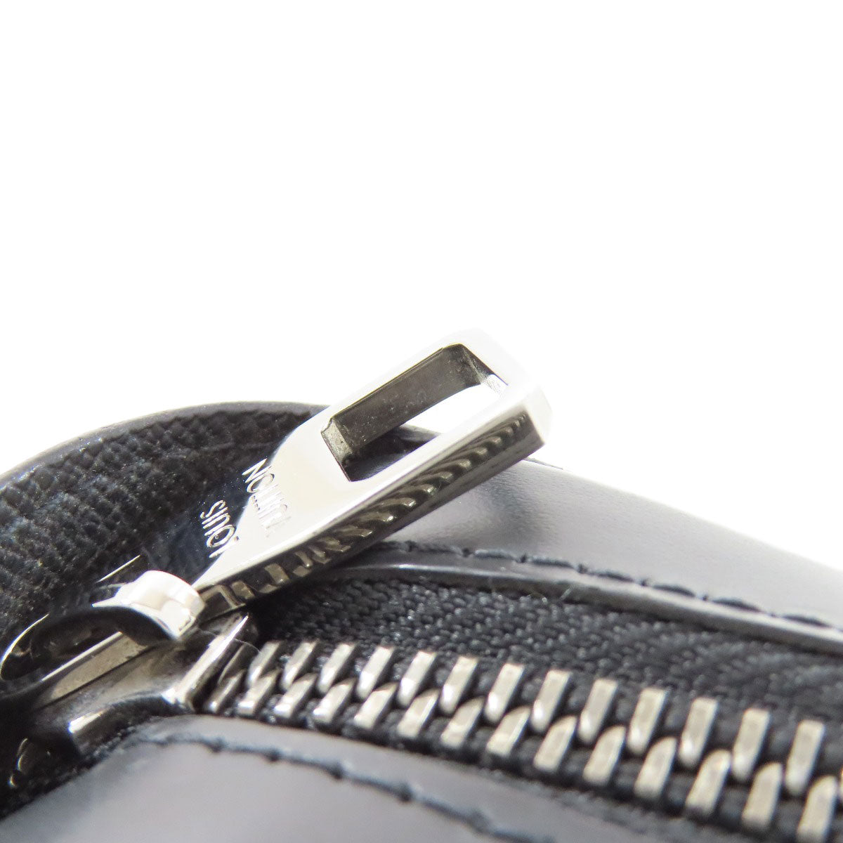 LOUIS VUITTON ルイヴィトン M61698 ジッピーXL セカンドバッグ モノグラムエクリプス メンズ 中古