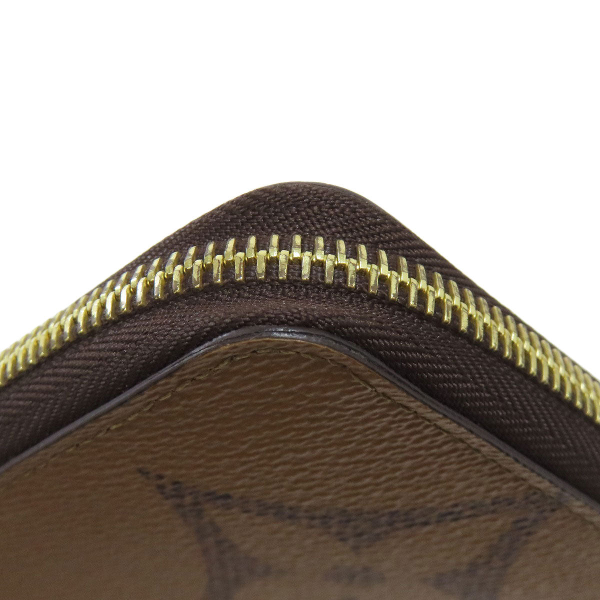 LOUIS VUITTON ルイヴィトン M69353 ジッピー・ウォレット 長財布（小銭入れあり） モノグラムジャイアント レディース 中古
