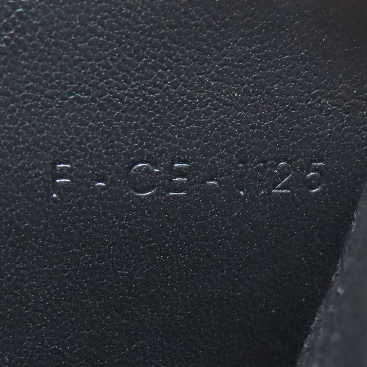 CELINE セリーヌ ロゴ 長財布（小銭入れあり） レザー レディース 中古