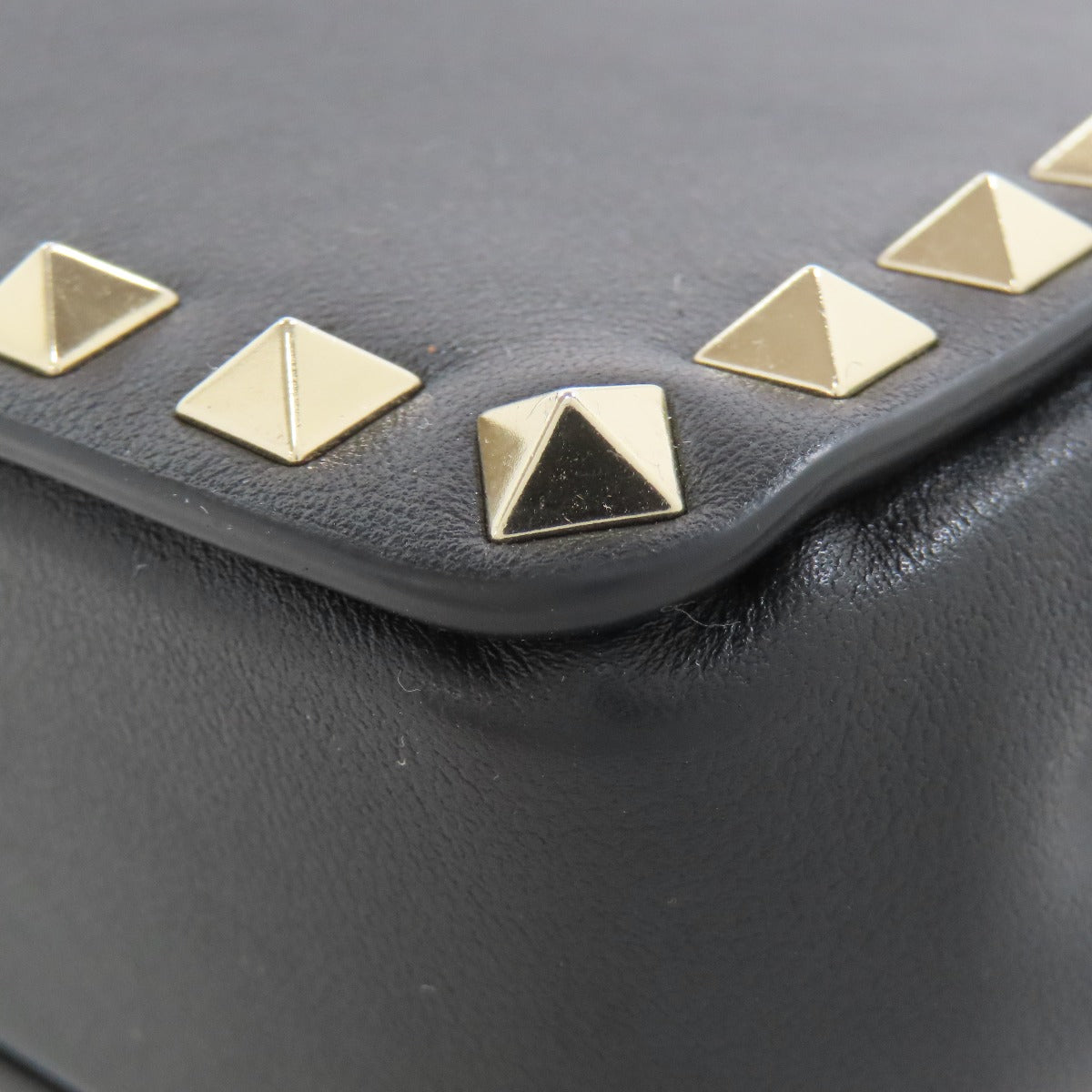 VALENTINO ヴァレンティノ スタッズ ショルダーバッグ レザー レディース 中古
