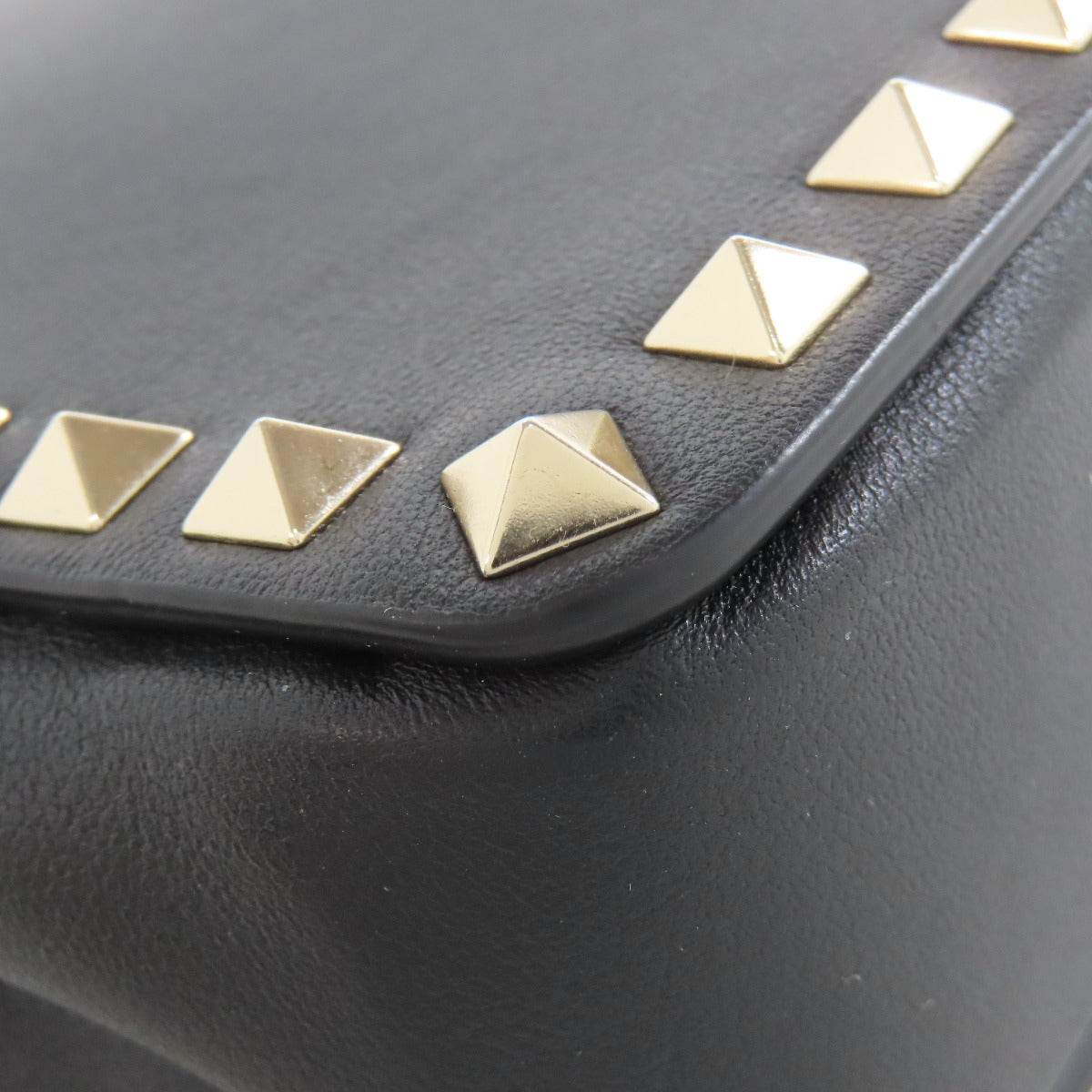 VALENTINO ヴァレンティノ スタッズ ショルダーバッグ レザー レディース 中古