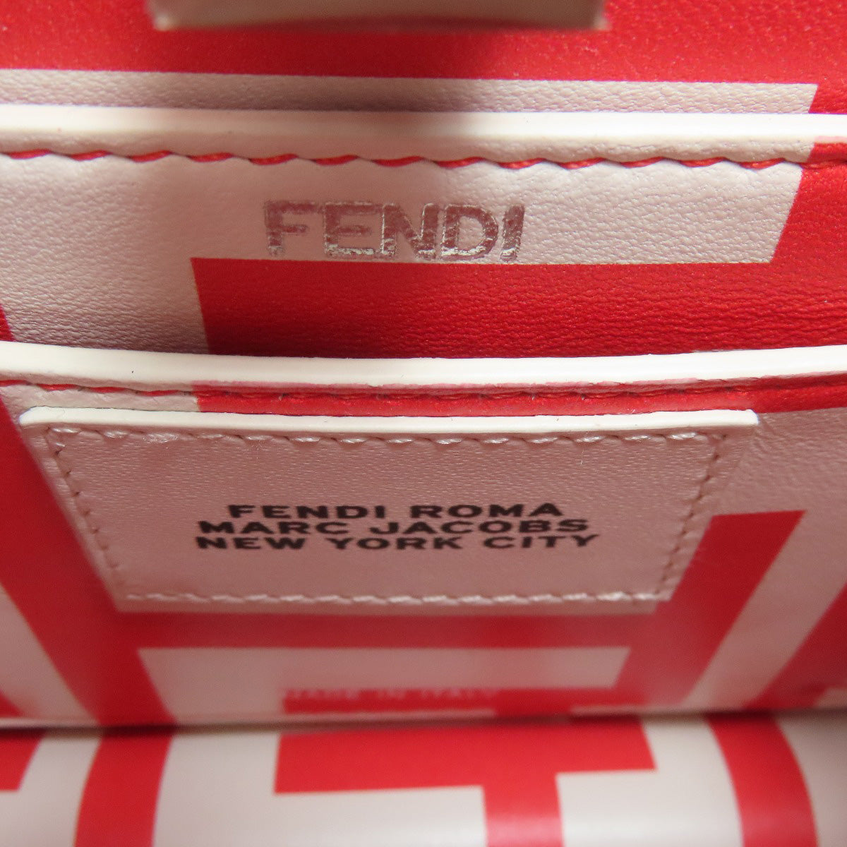 FENDI フェンディ マーク・ジェイコブスコラボ ピーカブー アイシーユー 2WAY ハンドバッグ カーフ レディース 中古
