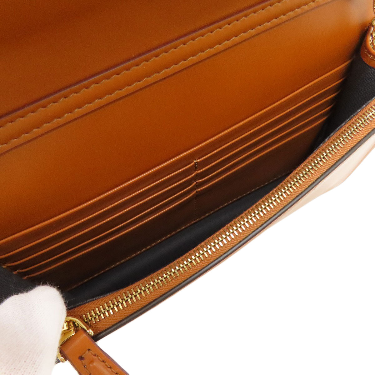 FENDI フェンディ チェーンショルダー ショルダーバッグ レザー レディース 中古
