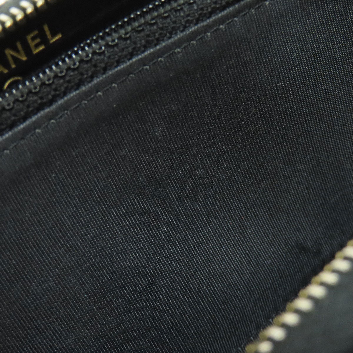 CHANEL シャネル ドーヴィル スモールジップウォレット 長財布（小銭入れあり） キャンバス レディース 中古