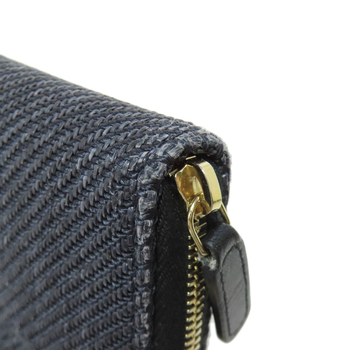 CHANEL シャネル ドーヴィル スモールジップウォレット 長財布（小銭入れあり） キャンバス レディース 中古