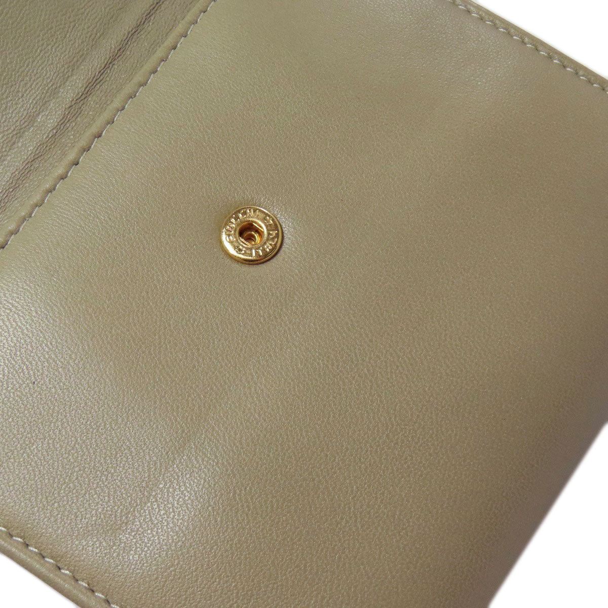 LOEWE ロエベ アナグラム 二つ折り財布（小銭入れあり） ラムスキン レディース 中古