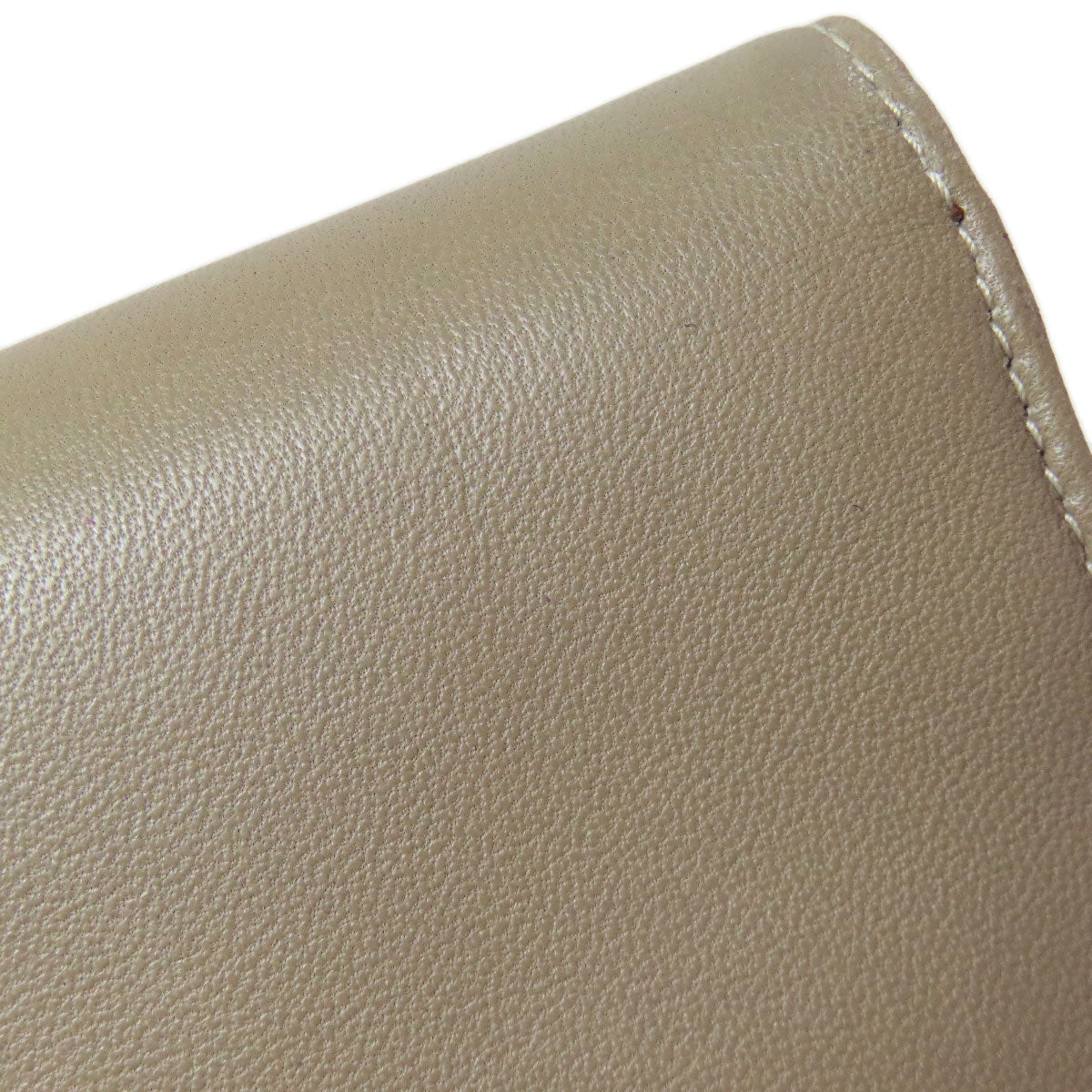 LOEWE ロエベ アナグラム 二つ折り財布（小銭入れあり） ラムスキン レディース 中古