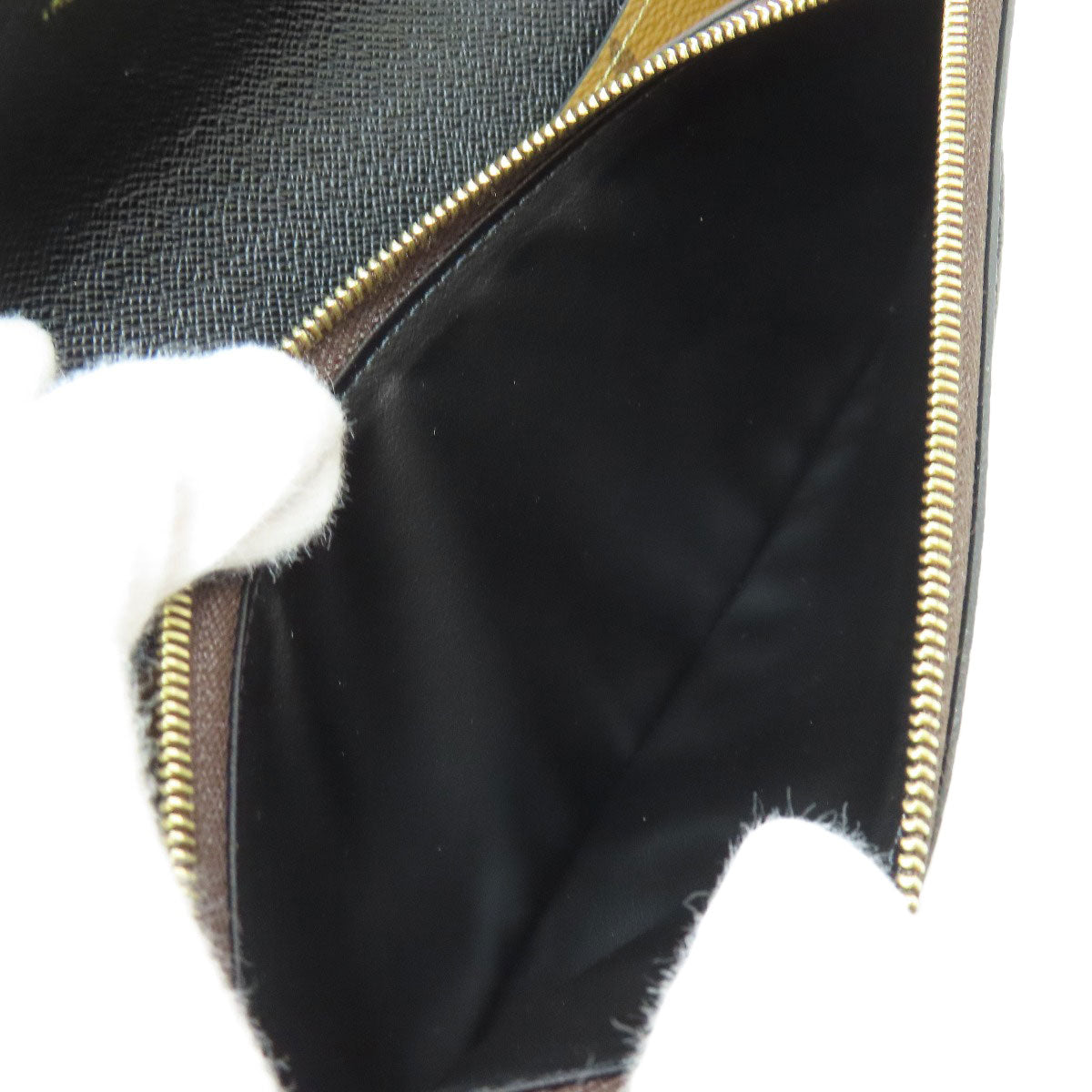 LOUIS VUITTON ルイヴィトン M82157 ポルトフォイユ・エミリー 長財布（小銭入れあり） モノグラムリバース レディース 中古